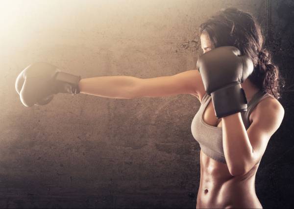 Calidad superior para un rendimiento mejorado Estos guantes de boxeo duraderos lo ayudan a desarrollar fuerza, resistencia, equilibrio, coordinación y masa muscular mientras reducen el estrés a través de una amplia variedad de ejercicios de entrenamiento de fuerza: kickboxing, saco pesado, Muay Thai, MMA, entrenamiento de combate y fitness entrenamientos en el gimnasio.