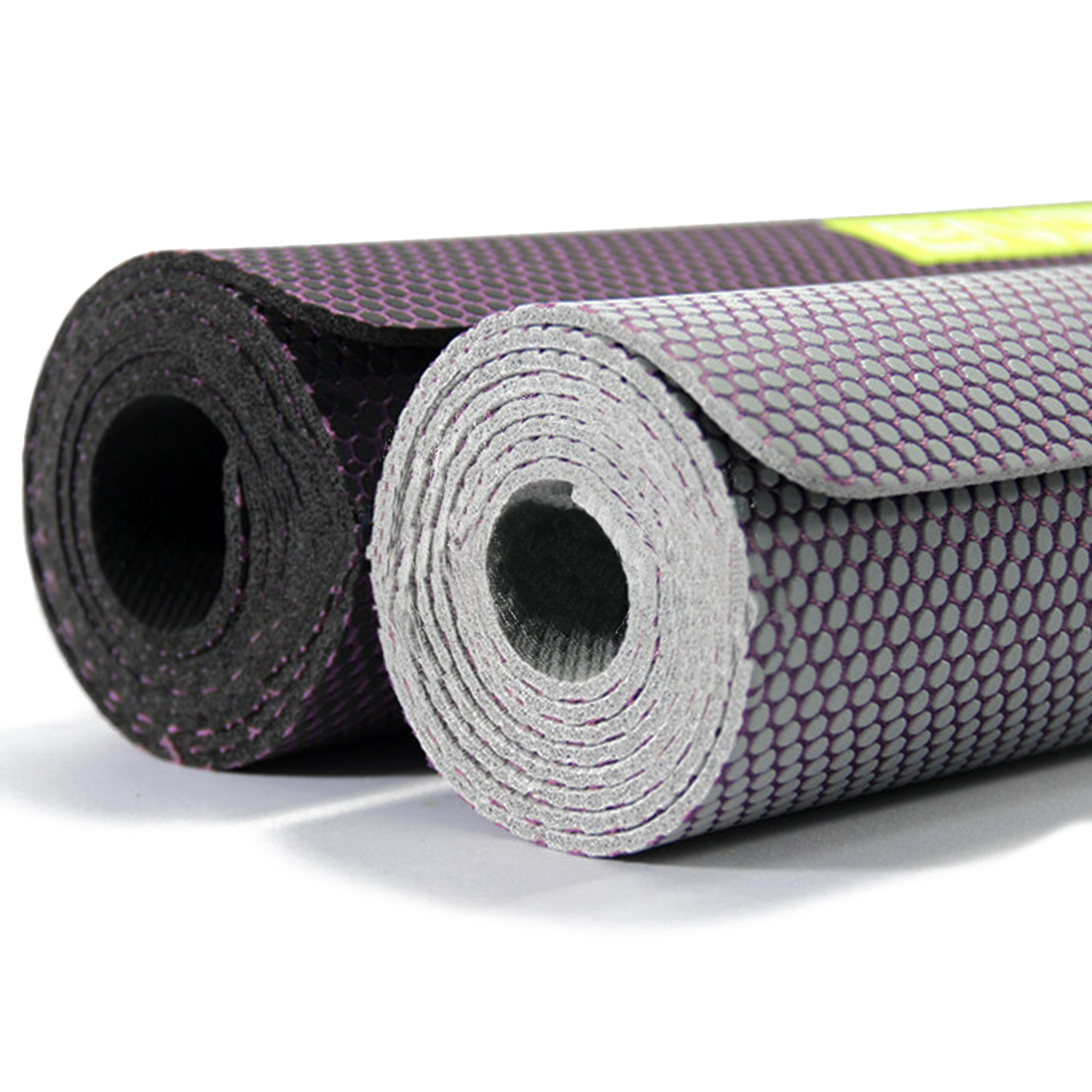 EXCELENTE RESISTENCIA Y FÁCIL CUIDADO La excepcional resistencia le permite mantener el equilibrio durante cualquier estilo de ejercicio.La tecnología resistente a la humedad hace que la alfombrilla se lave fácilmente con agua y jabón.