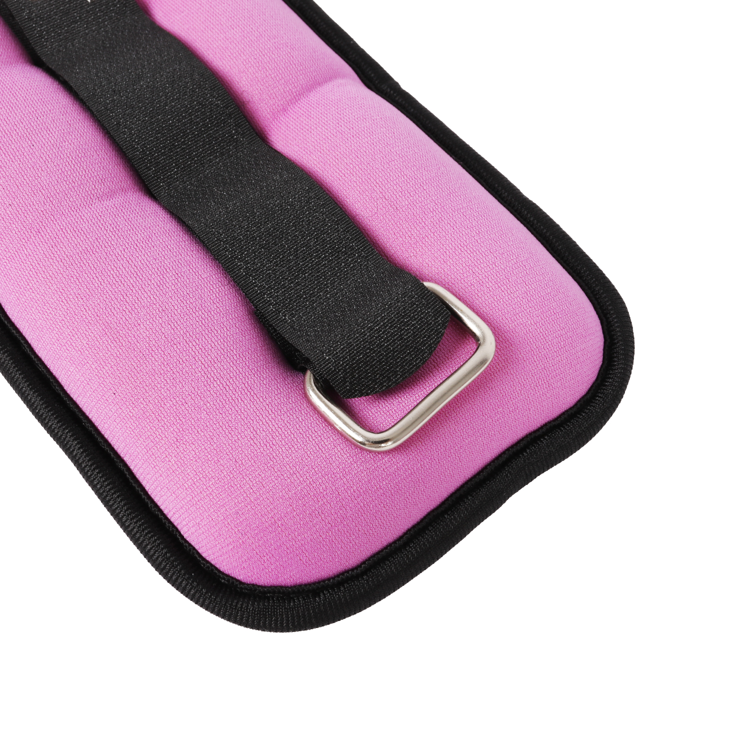 Las correas ajustables facilitan ponérselas y quitárselas, y un cierre de velcro de metal le permite apretarlas de forma segura para evitar que se resbalen mientras hace ejercicio. 