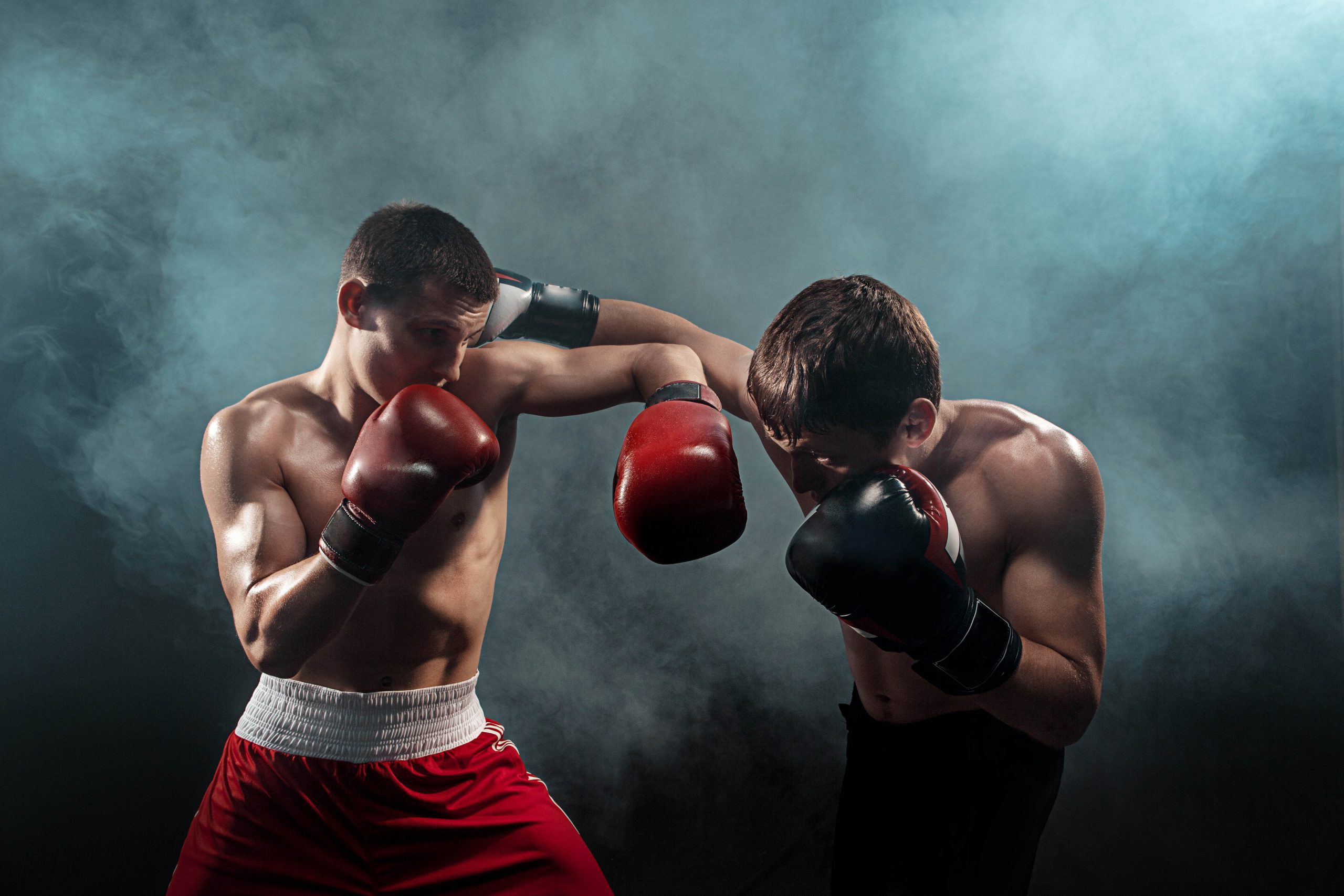 Importancia de utilizar productos de fitness de boxeo El uso de productos de fitness de boxeo puede ser importante por varias razones.En primer lugar, los guantes de boxeo y los sacos de boxeo pueden ayudar a mejorar la técnica y la forma, lo que puede conducir a un entrenamiento más efectivo y a un menor riesgo de lesiones.Además, el uso de productos como vendas para las manos y cuerdas para saltar puede ayudar a mejorar la resistencia y la coordinación.Finalmente, el uso de productos de acondicionamiento físico de boxeo puede agregar variedad a una rutina de ejercicios y hacer que el ejercicio sea más atractivo y placentero.